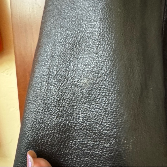 Leather Jacket - Picture 5 of 8